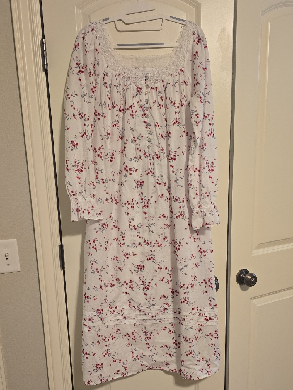 Eileen West Floral Cottagecore Nightgown | XS | 100% Cotton Lace Trim